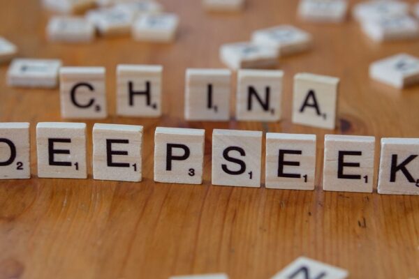 DeepSeek : que sait-on de cette IA chinoise ?