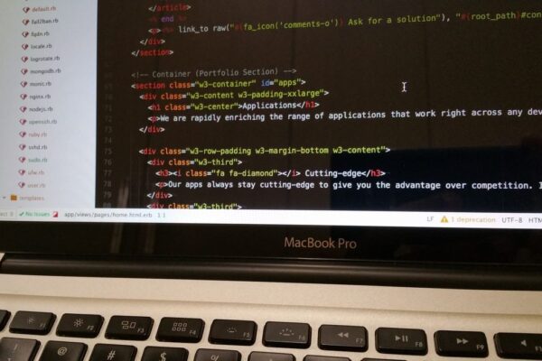 Partage de fichiers Debian avec interface web : principes et options